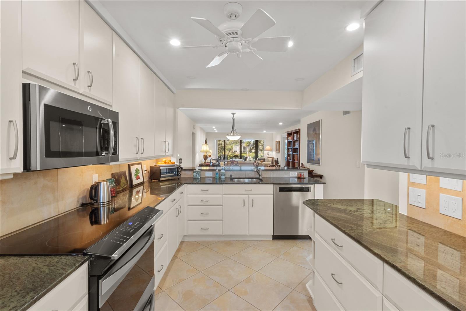 Image 4 of 48 For 1633 Boathouse Circle 131