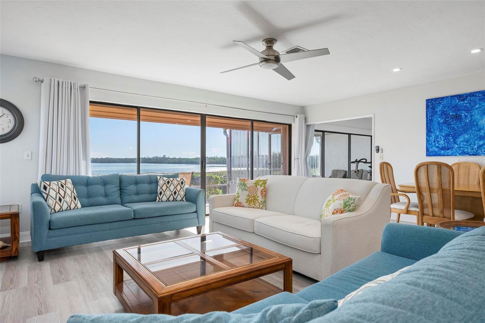 Image 16 of 48 For 3875 Catalina Drive