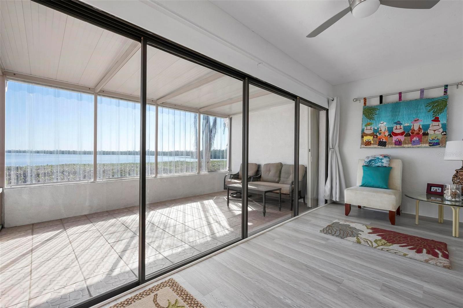 Image 21 of 48 For 3875 Catalina Drive