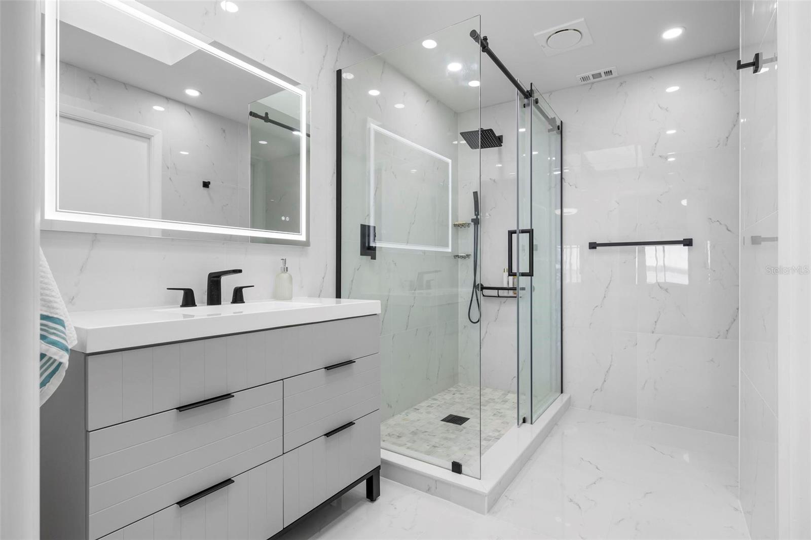 Image 26 of 48 For 3875 Catalina Drive