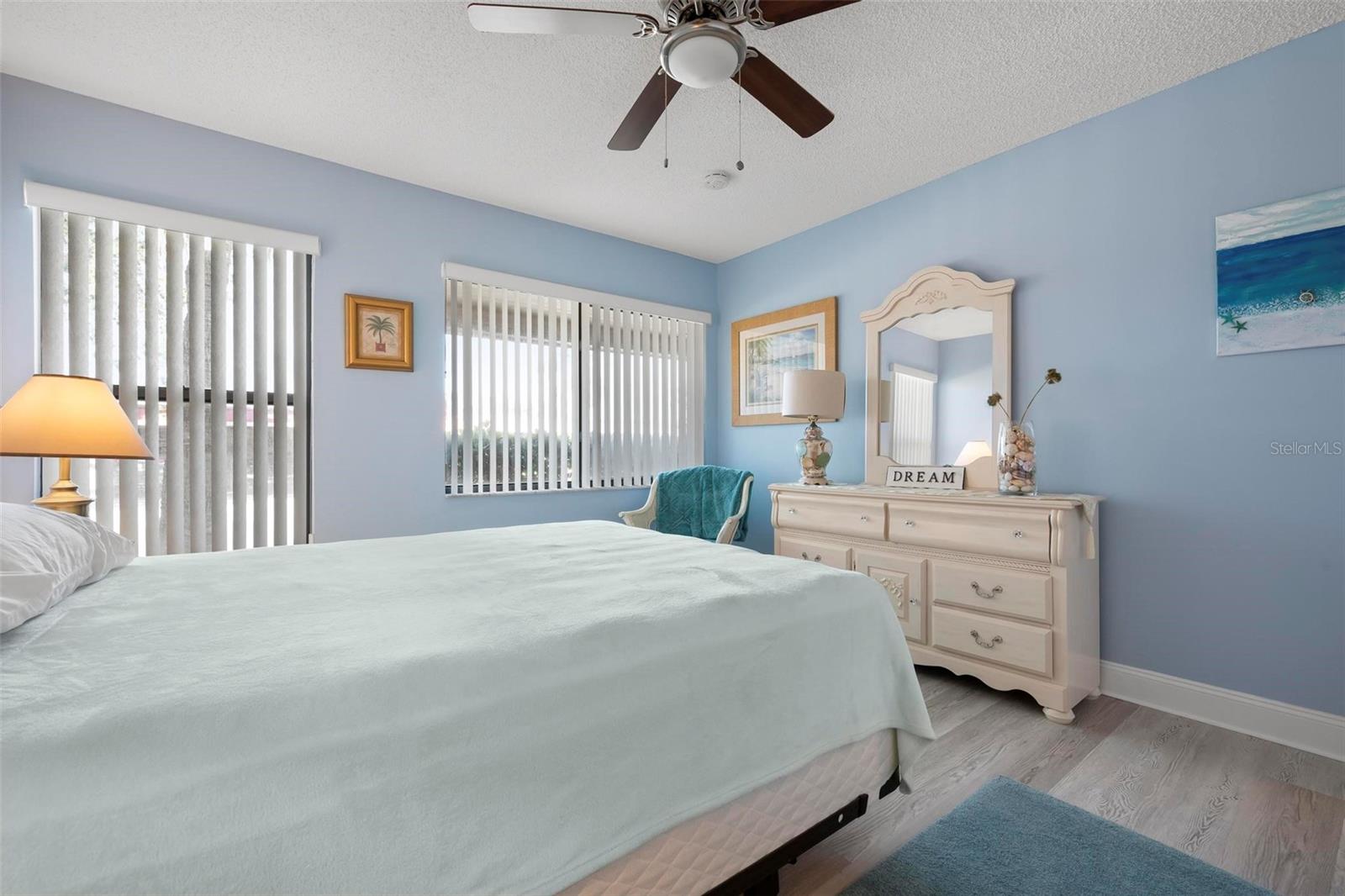 Image 28 of 48 For 3875 Catalina Drive