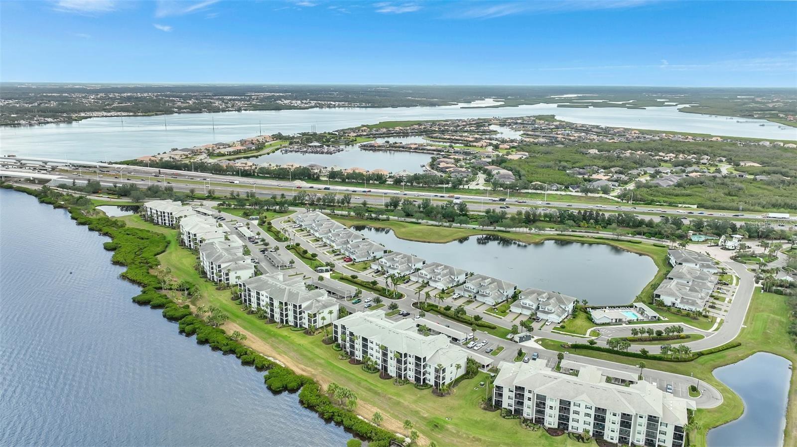 Image 36 of 42 For 910 Tidewater Shores Loop 304