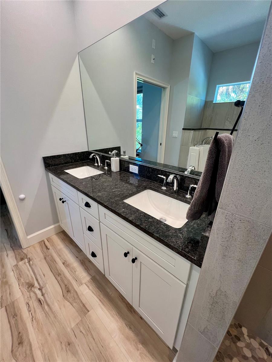 Image 19 of 54 For 7332 Brandywine Drive