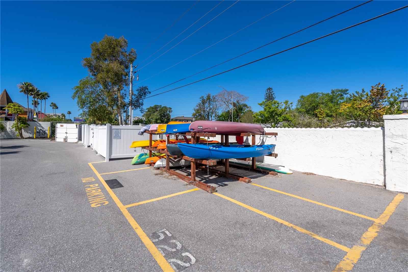 Image 20 of 37 For 1602 Stickney Point Road #305