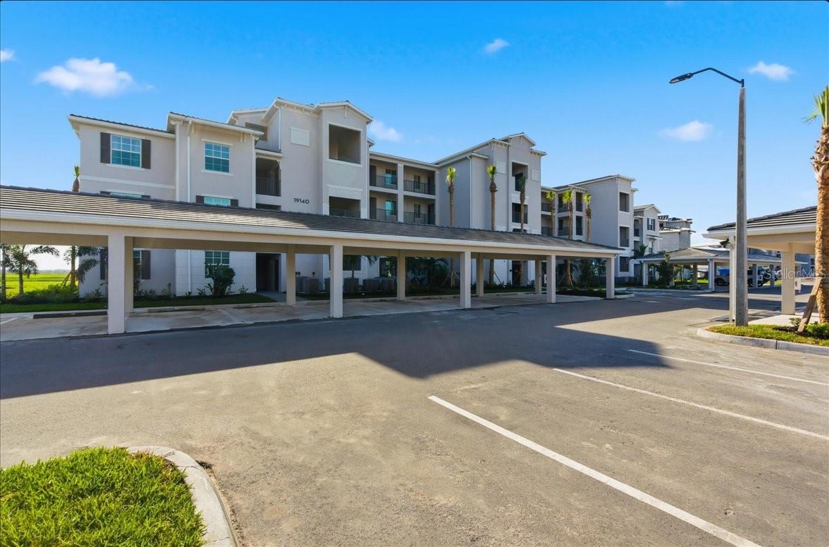 Image 16 of 19 For 19140 Scallop Loop 308