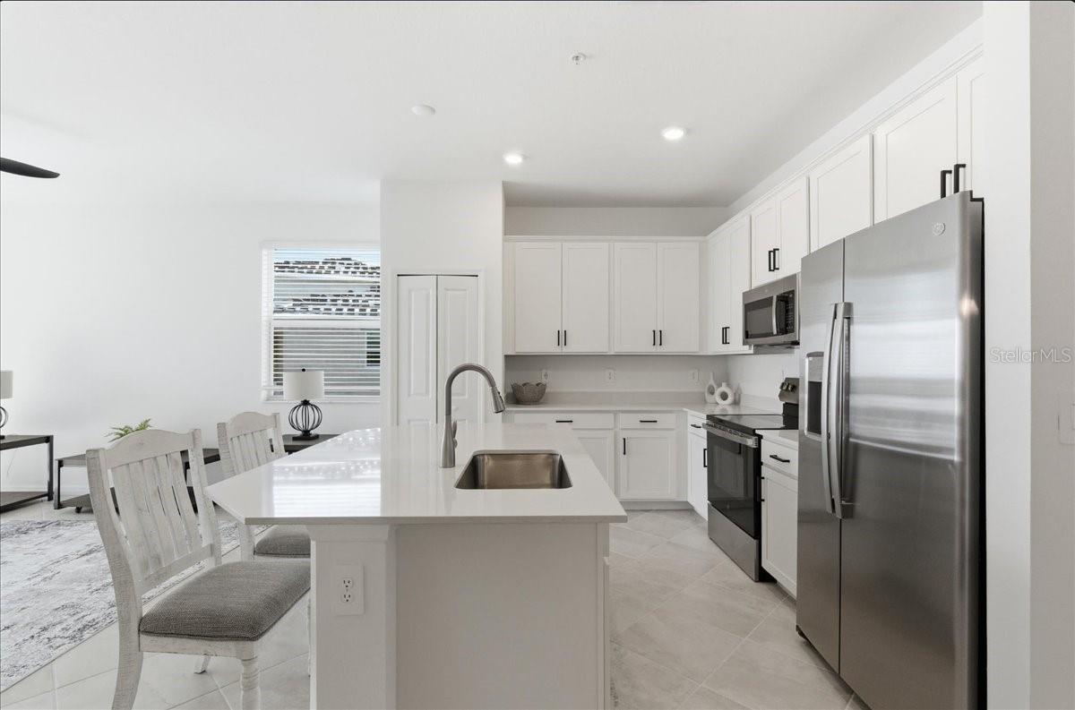 Image 2 of 19 For 19140 Scallop Loop 308