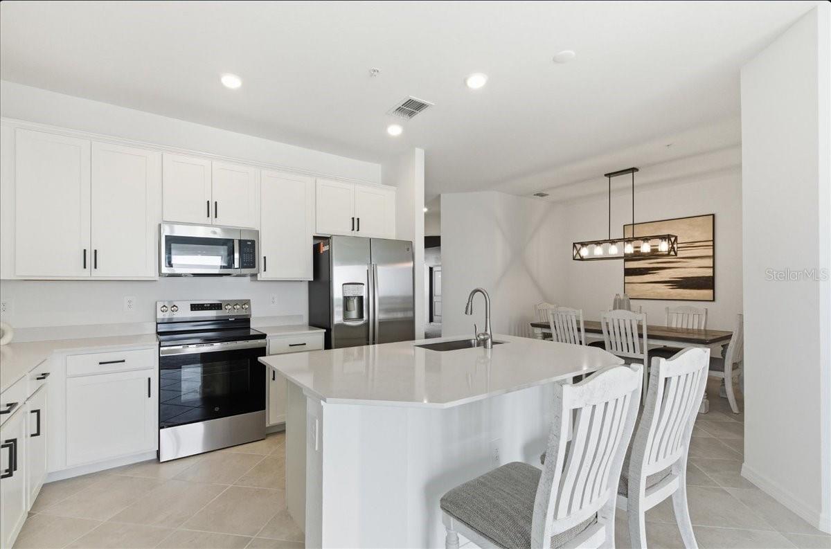 Image 6 of 19 For 19140 Scallop Loop 308