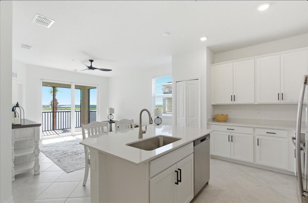 Image 7 of 19 For 19140 Scallop Loop 308