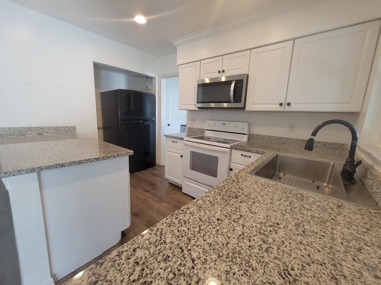 Image 7 of 40 For 6290 Coniston Terrace