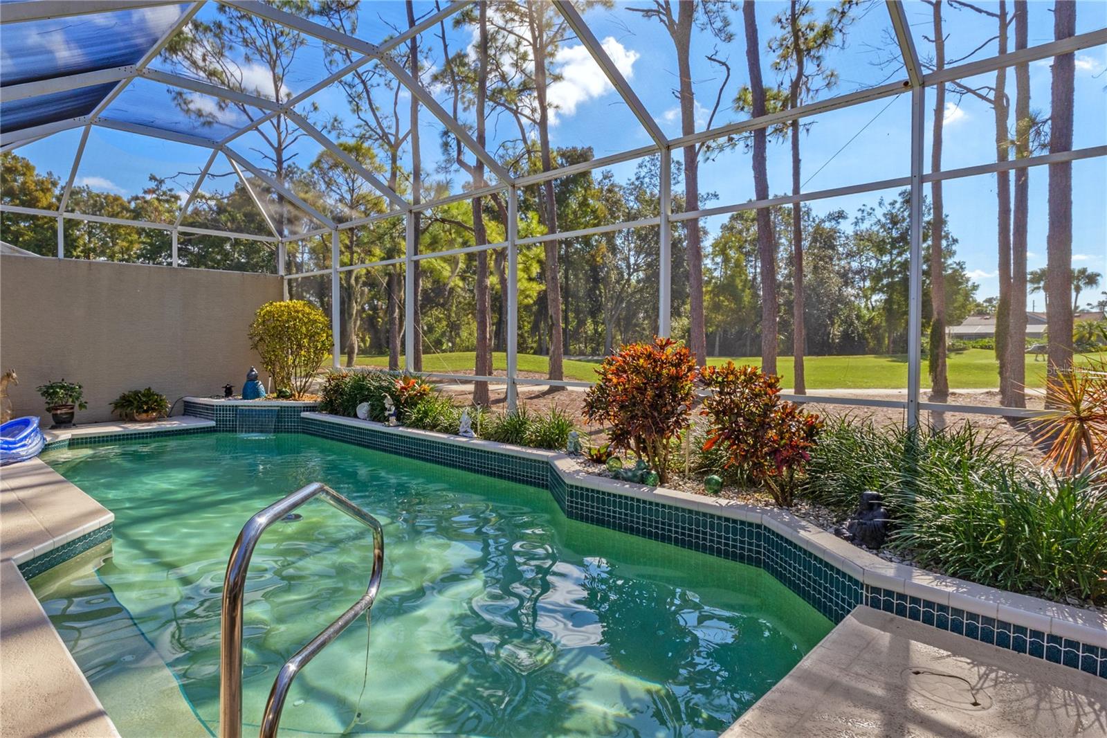 Image 23 of 67 For 8706 53rd Terrace E