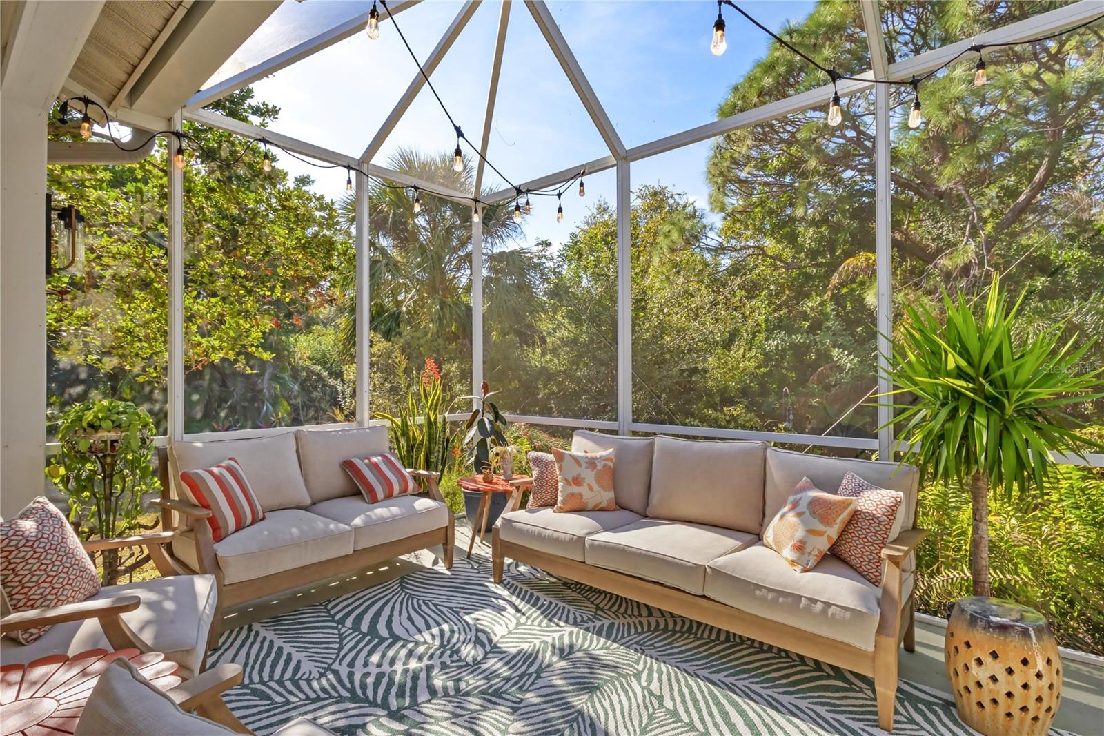 Image 31 of 84 For 7608 Whitebridge Glen