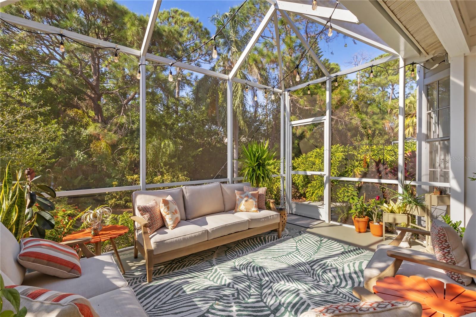 Image 32 of 84 For 7608 Whitebridge Glen