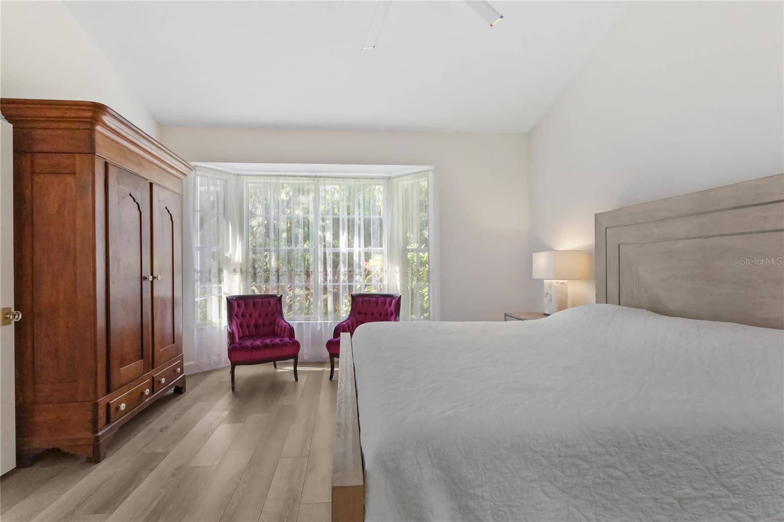 Image 37 of 84 For 7608 Whitebridge Glen