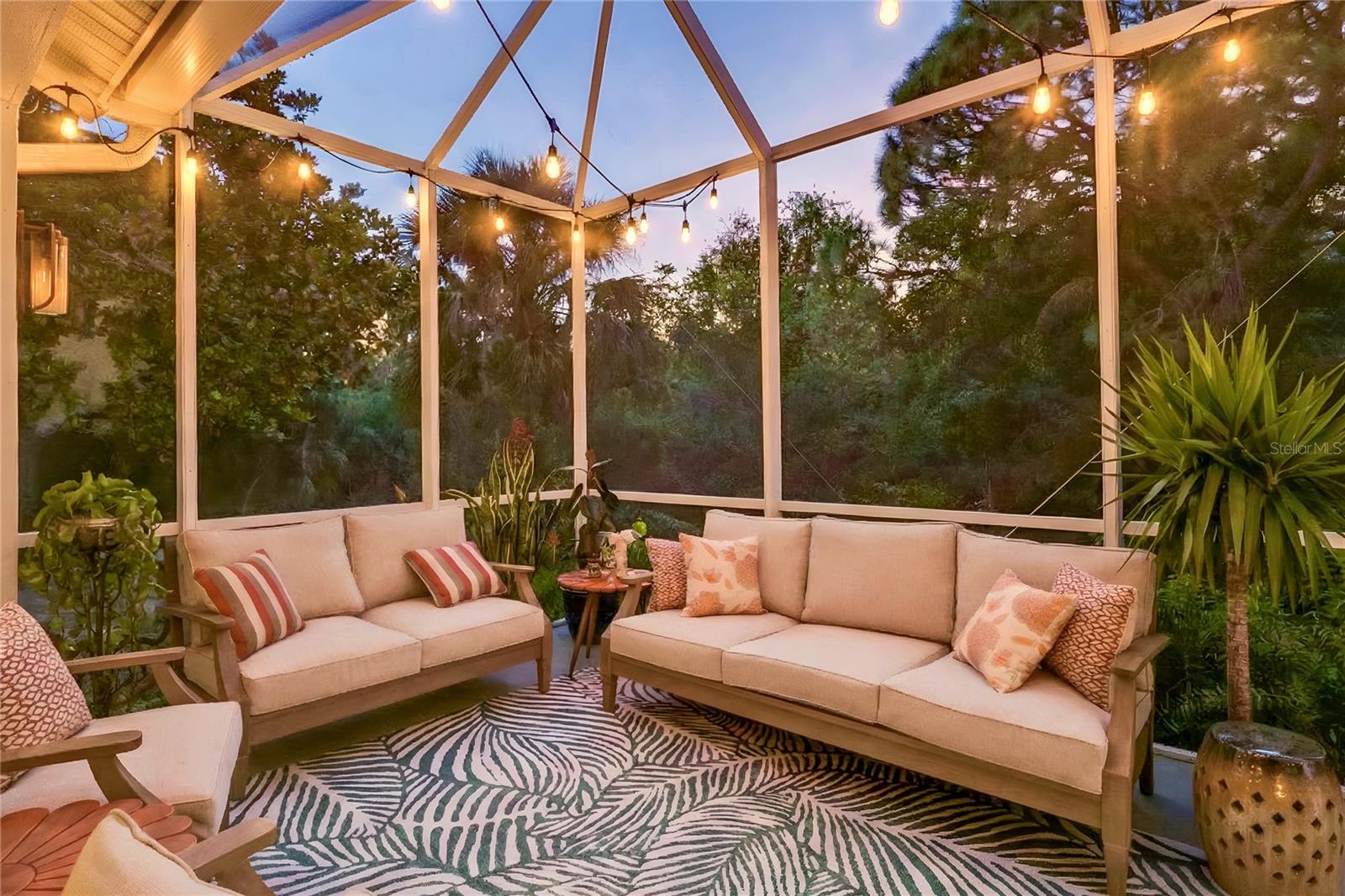 Image 51 of 84 For 7608 Whitebridge Glen