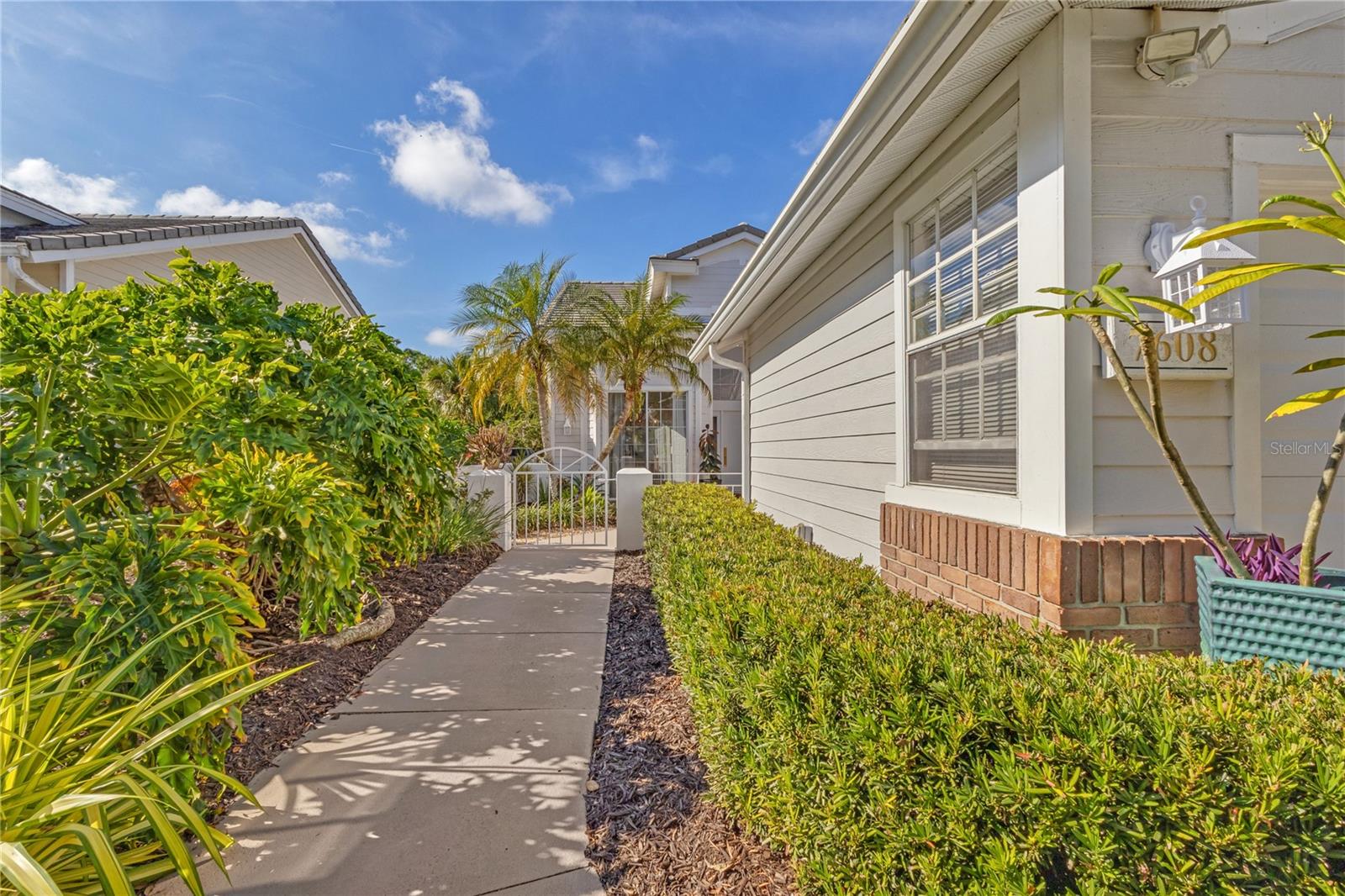 Image 6 of 84 For 7608 Whitebridge Glen