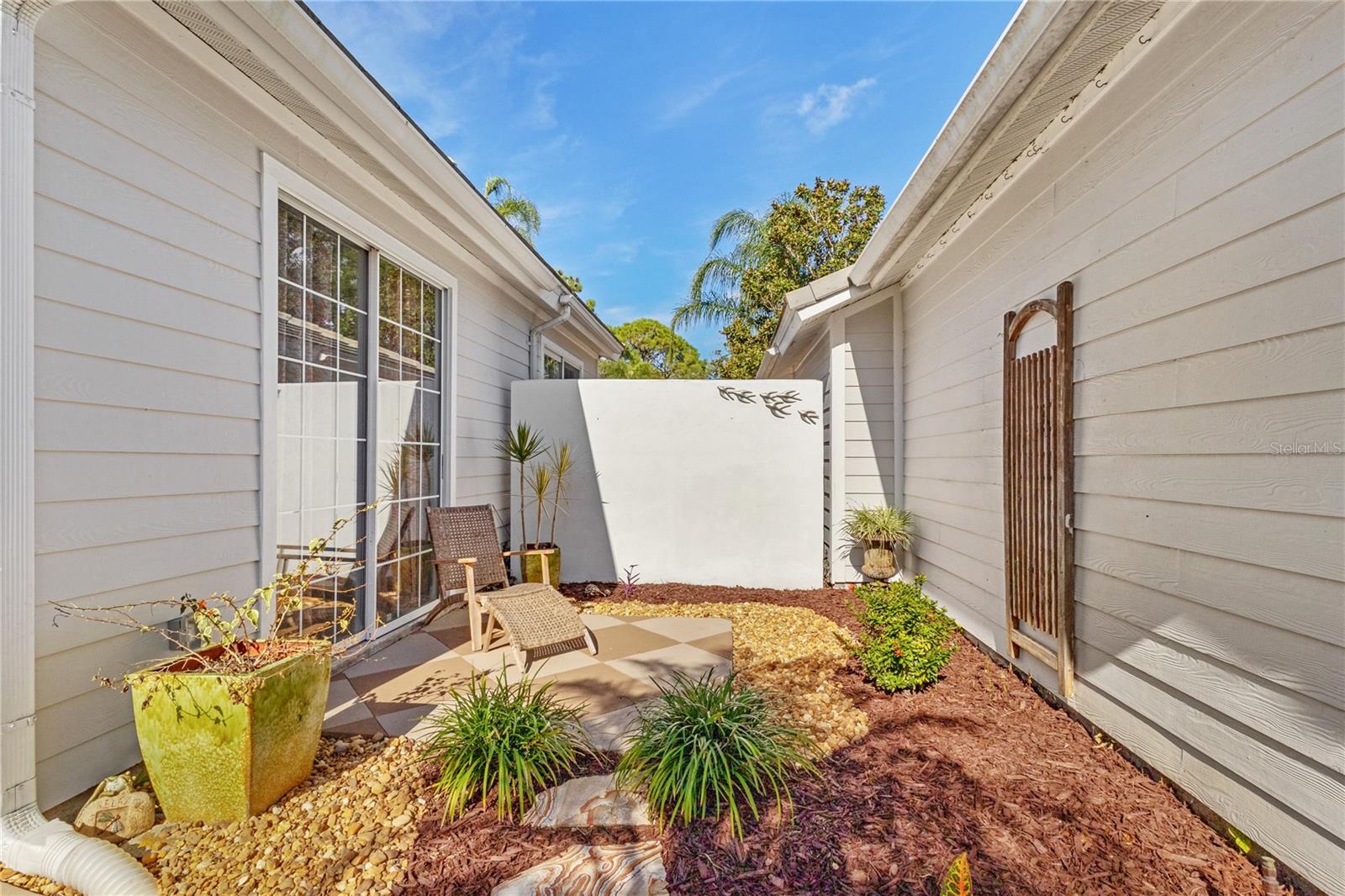 Image 9 of 84 For 7608 Whitebridge Glen