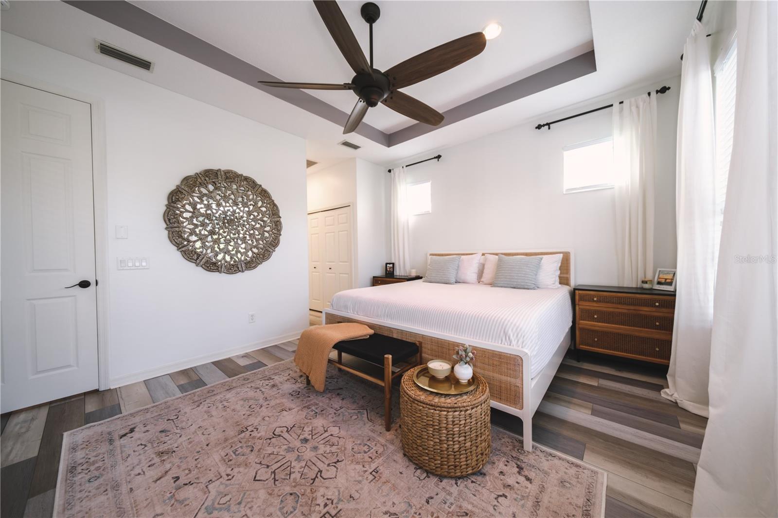 Image 22 of 41 For 5546 Whitehead Street