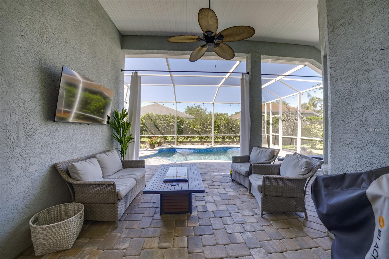 Image 26 of 41 For 5546 Whitehead Street