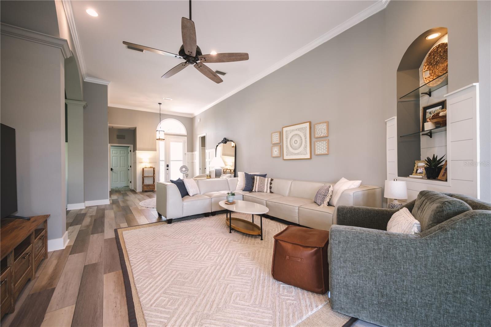 Image 9 of 41 For 5546 Whitehead Street