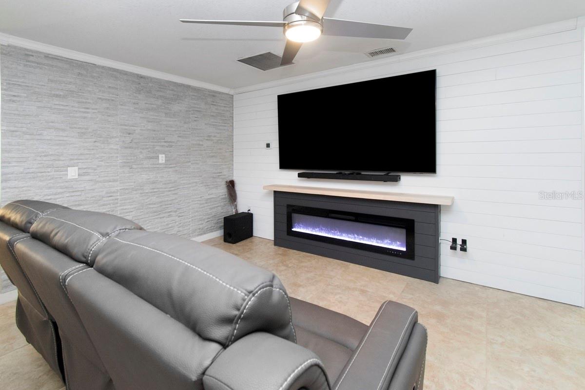 Image 10 of 35 For 2490 Huffton Circle