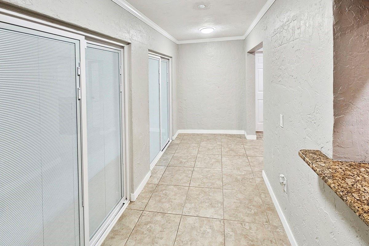 Image 11 of 35 For 2490 Huffton Circle