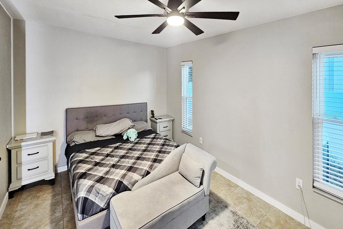 Image 13 of 35 For 2490 Huffton Circle