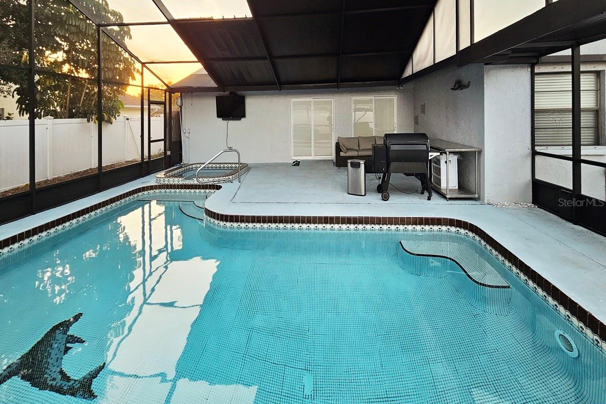 Image 27 of 35 For 2490 Huffton Circle