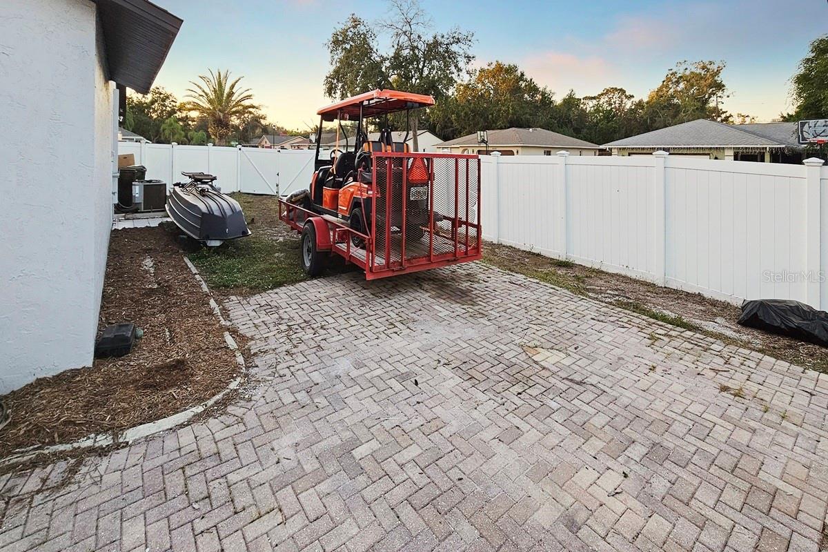 Image 29 of 35 For 2490 Huffton Circle