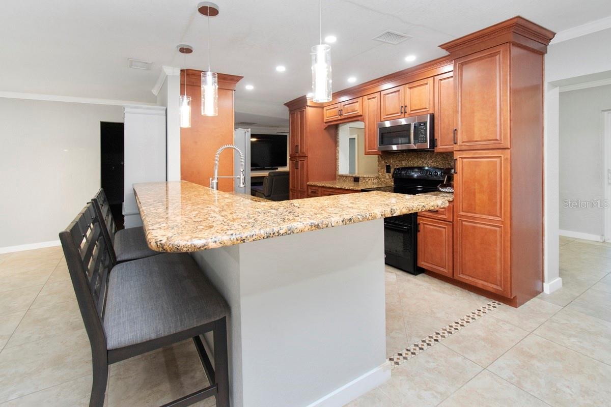 Image 5 of 35 For 2490 Huffton Circle