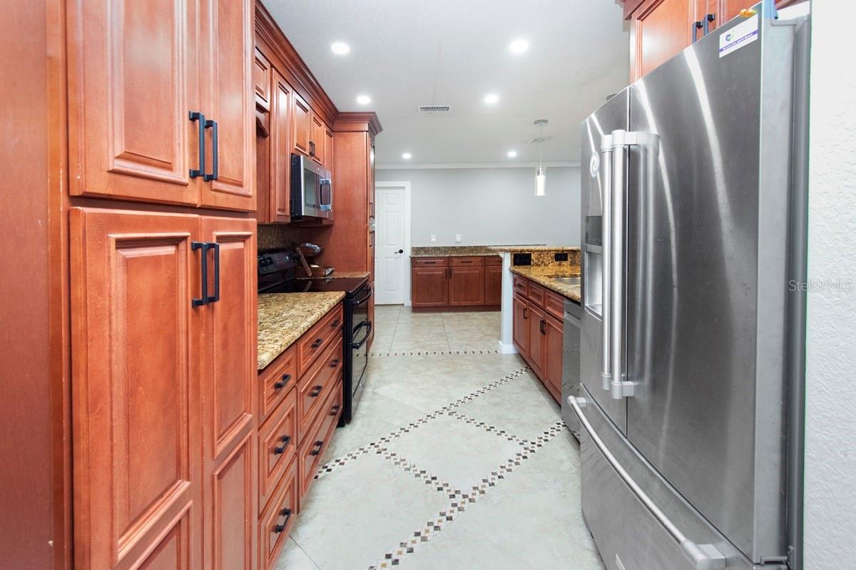 Image 8 of 35 For 2490 Huffton Circle