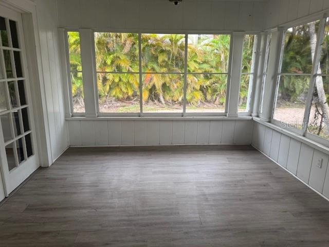 Image 11 of 21 For 617 Siesta Drive