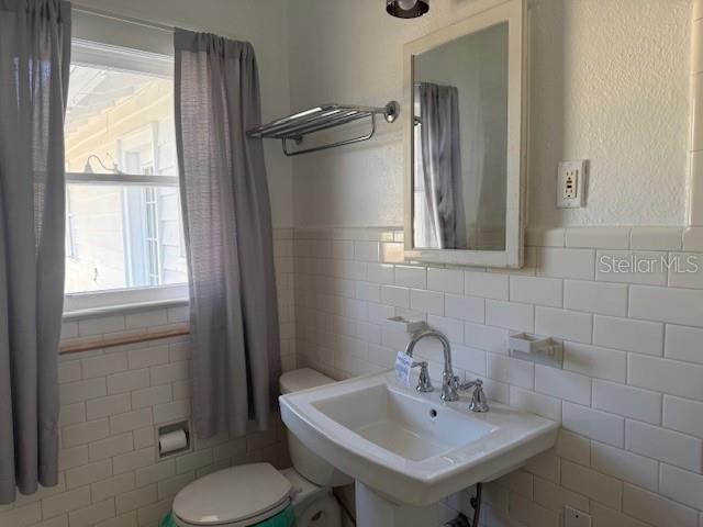 Image 15 of 21 For 617 Siesta Drive