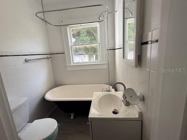 Image 16 of 21 For 617 Siesta Drive