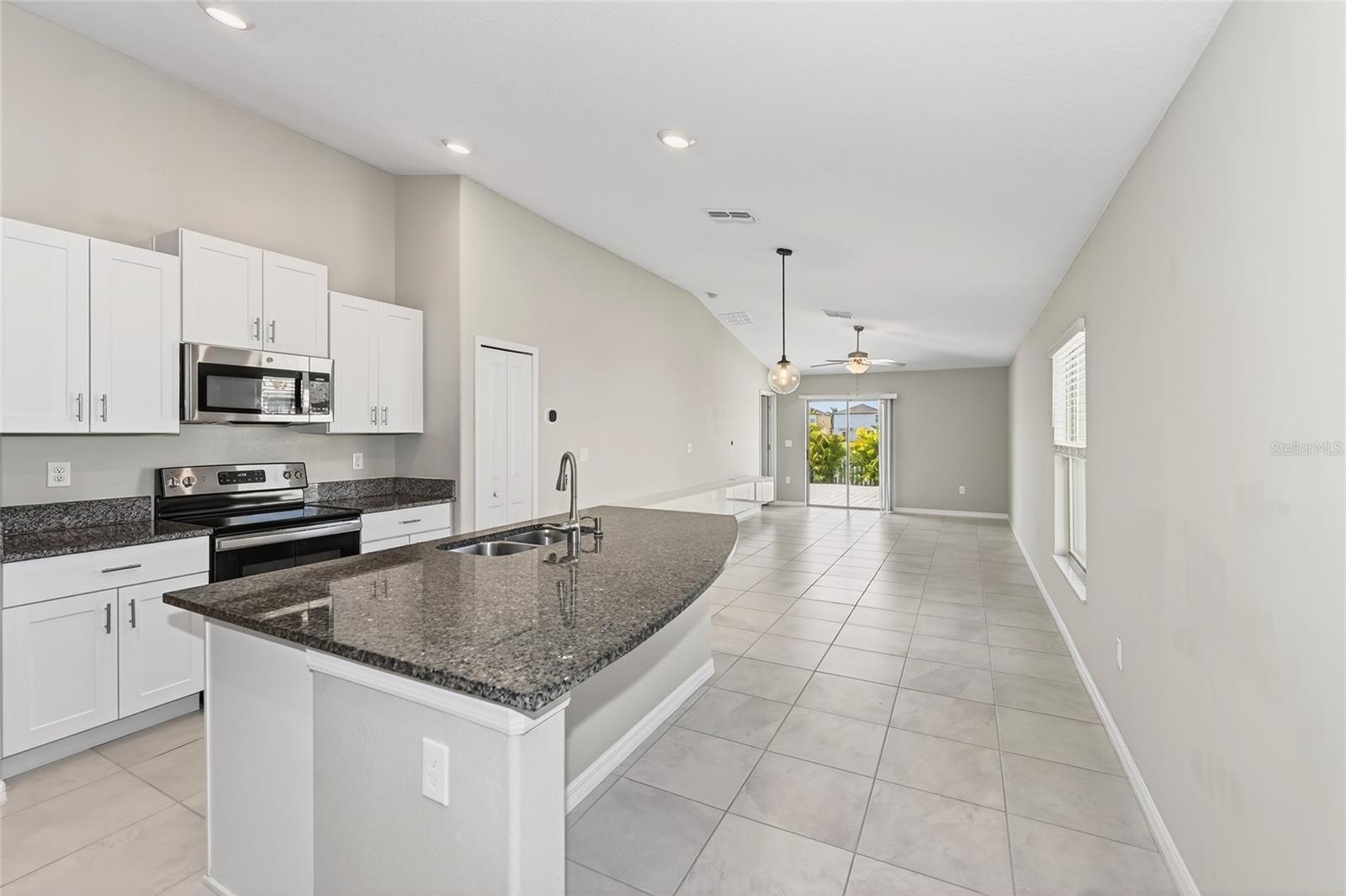 Image 2 of 36 For 16751 Delia Street