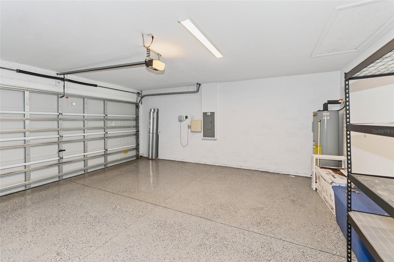 Image 20 of 36 For 16751 Delia Street