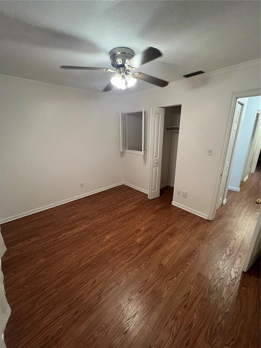 Image 11 of 16 For 218 Amherst Avenue 85