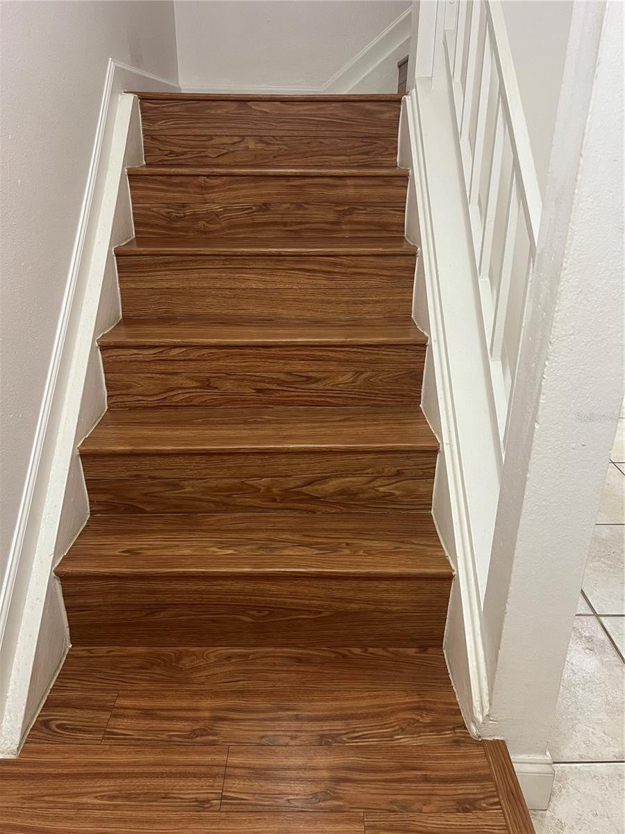 Image 9 of 16 For 218 Amherst Avenue 85