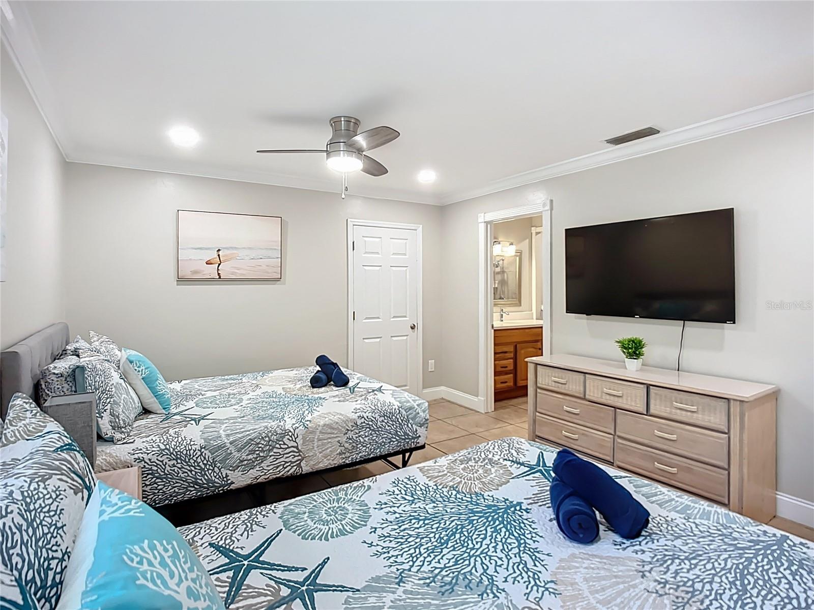 Image 19 of 97 For 2424 Whippoorwill Circle