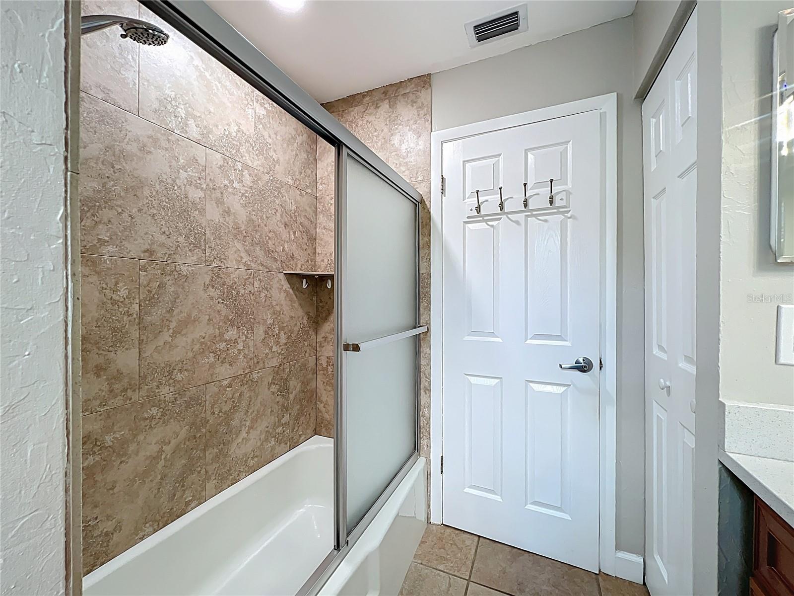 Image 32 of 97 For 2424 Whippoorwill Circle