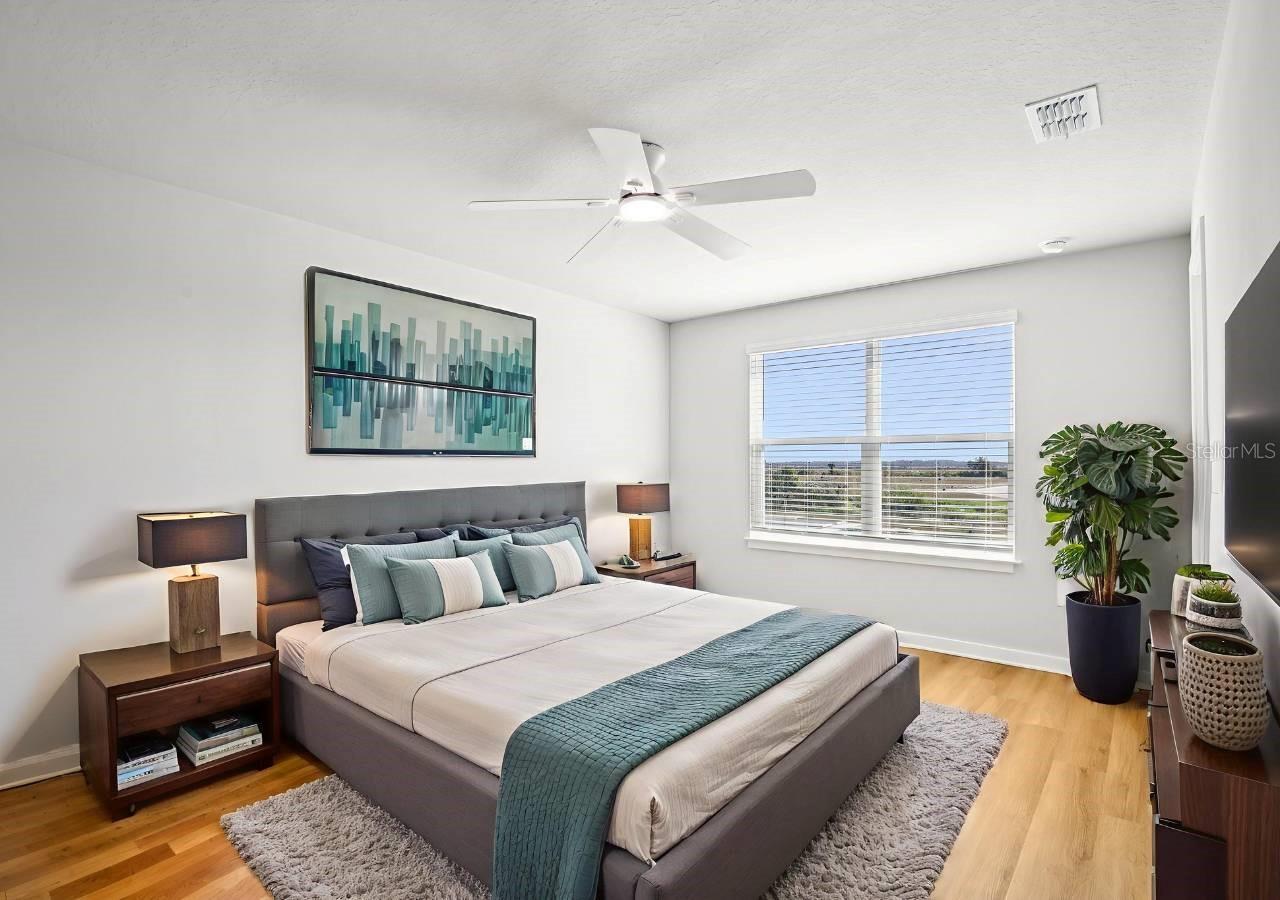 Image 4 of 4 For 9106 93rd Run 102