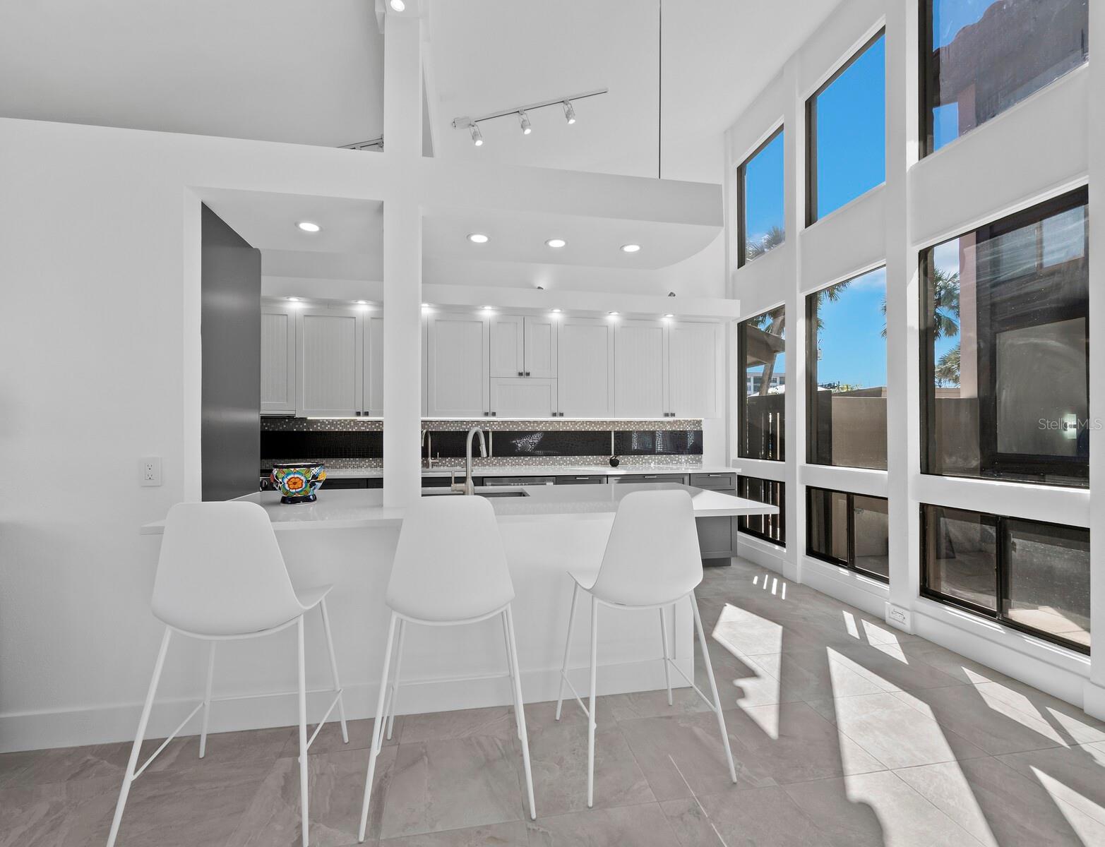 Image 17 of 55 For 800 Blvd Of The Presidents 19