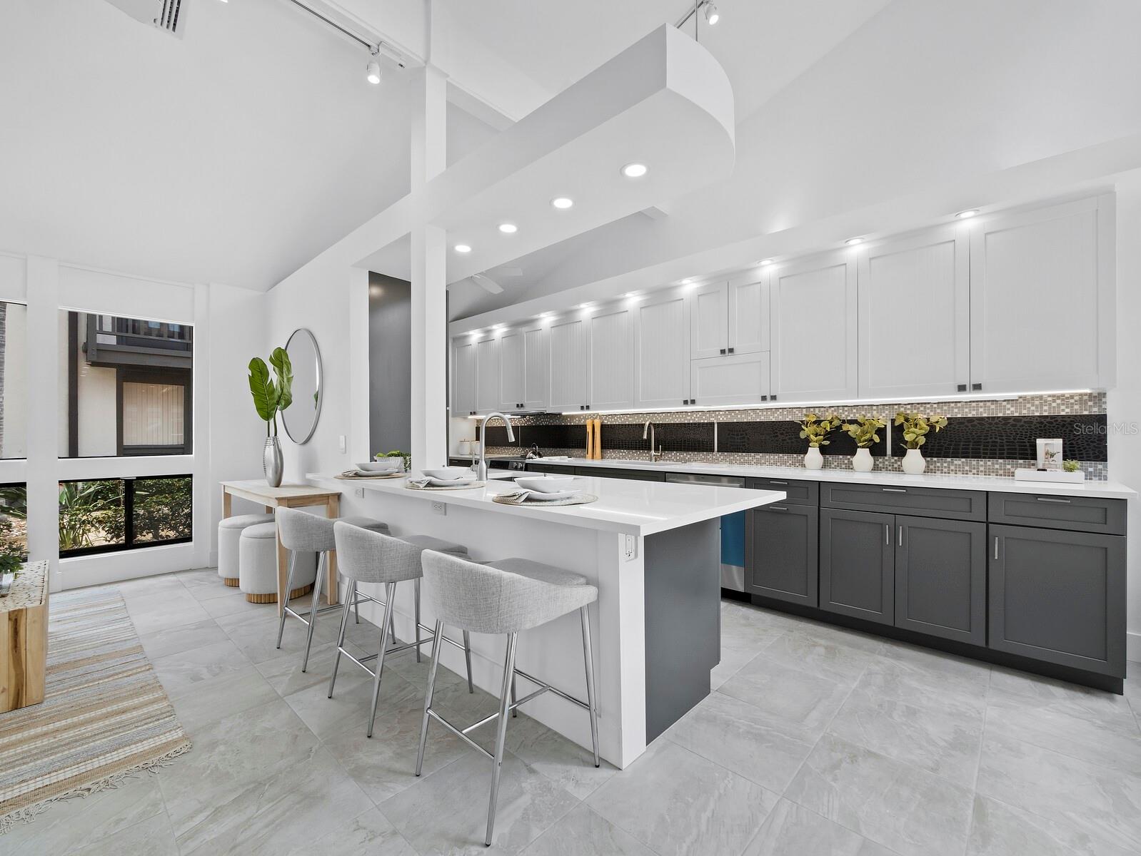 Image 2 of 55 For 800 Blvd Of The Presidents 19