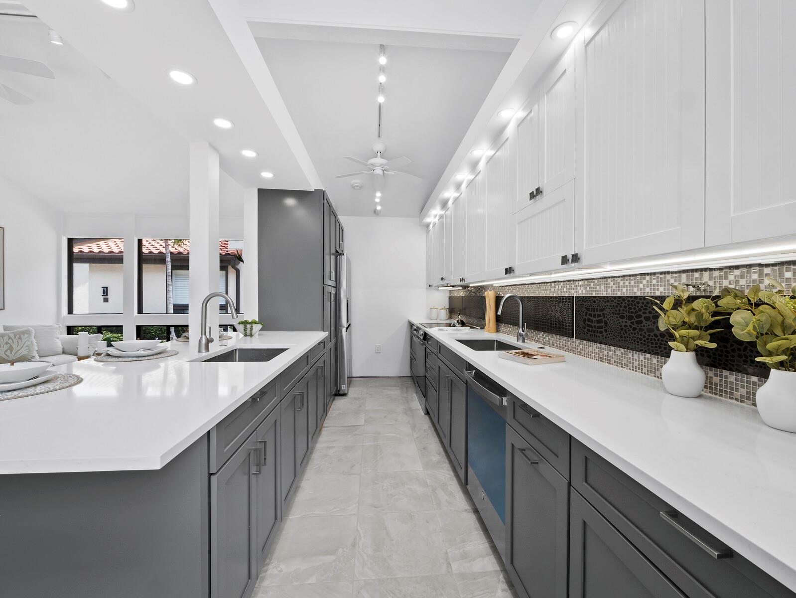 Image 3 of 55 For 800 Blvd Of The Presidents 19