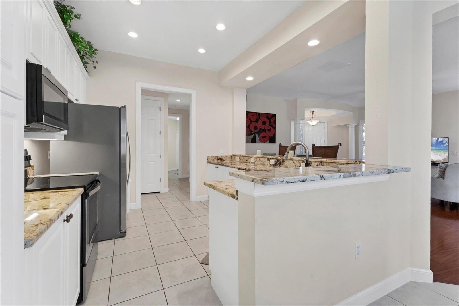 Image 10 of 39 For 5425 46th Court W