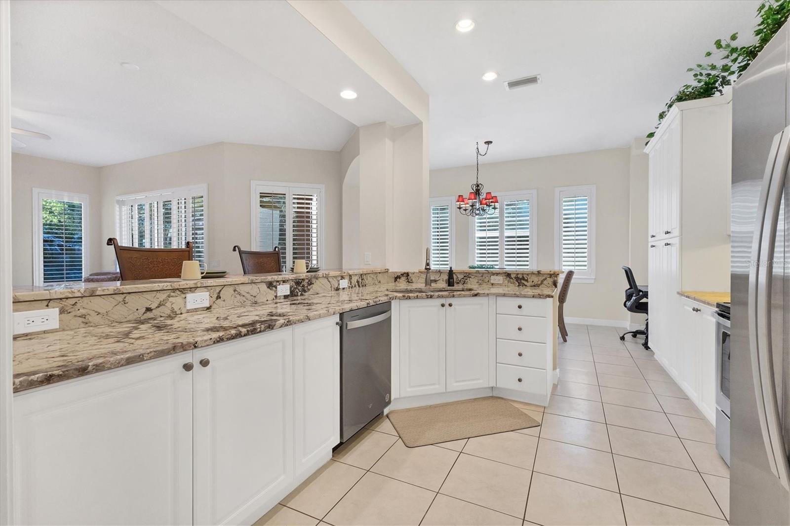 Image 12 of 39 For 5425 46th Court W