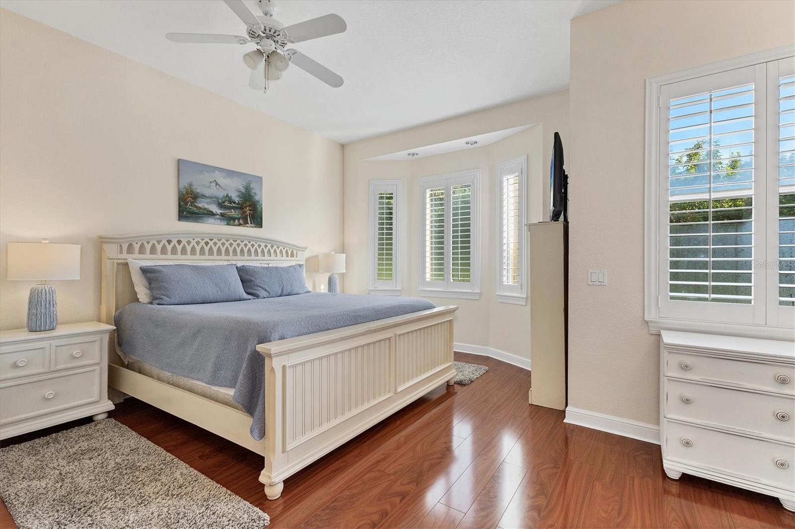 Image 14 of 39 For 5425 46th Court W