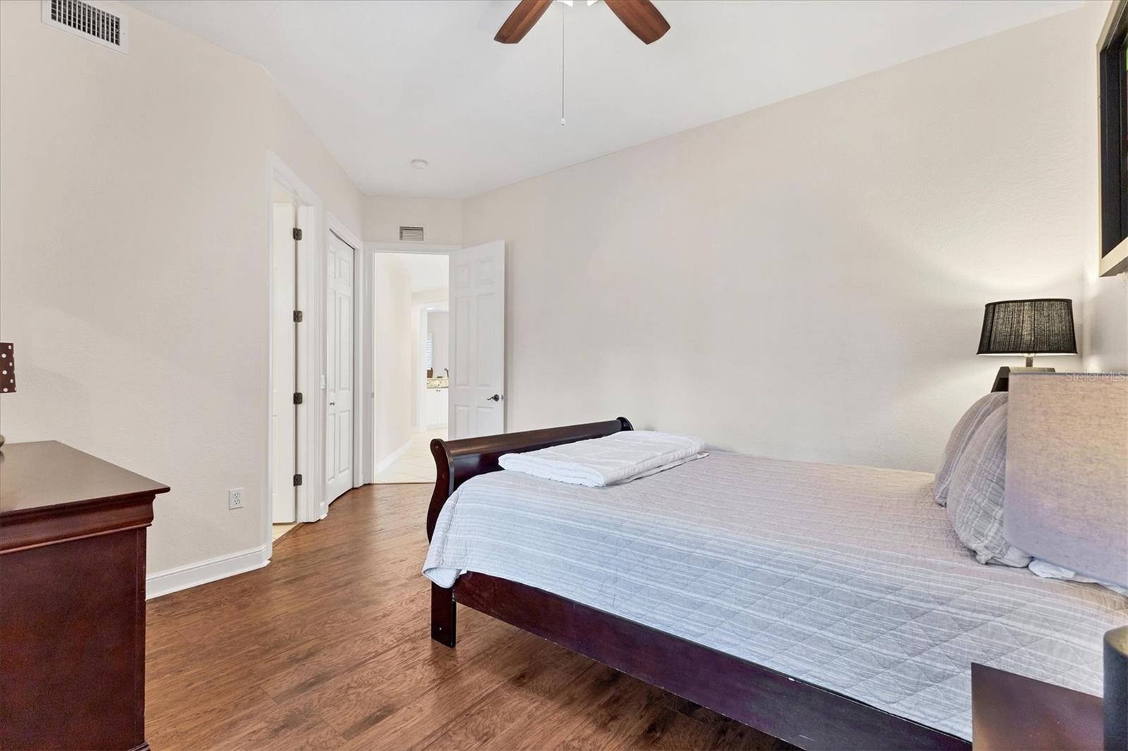 Image 18 of 39 For 5425 46th Court W