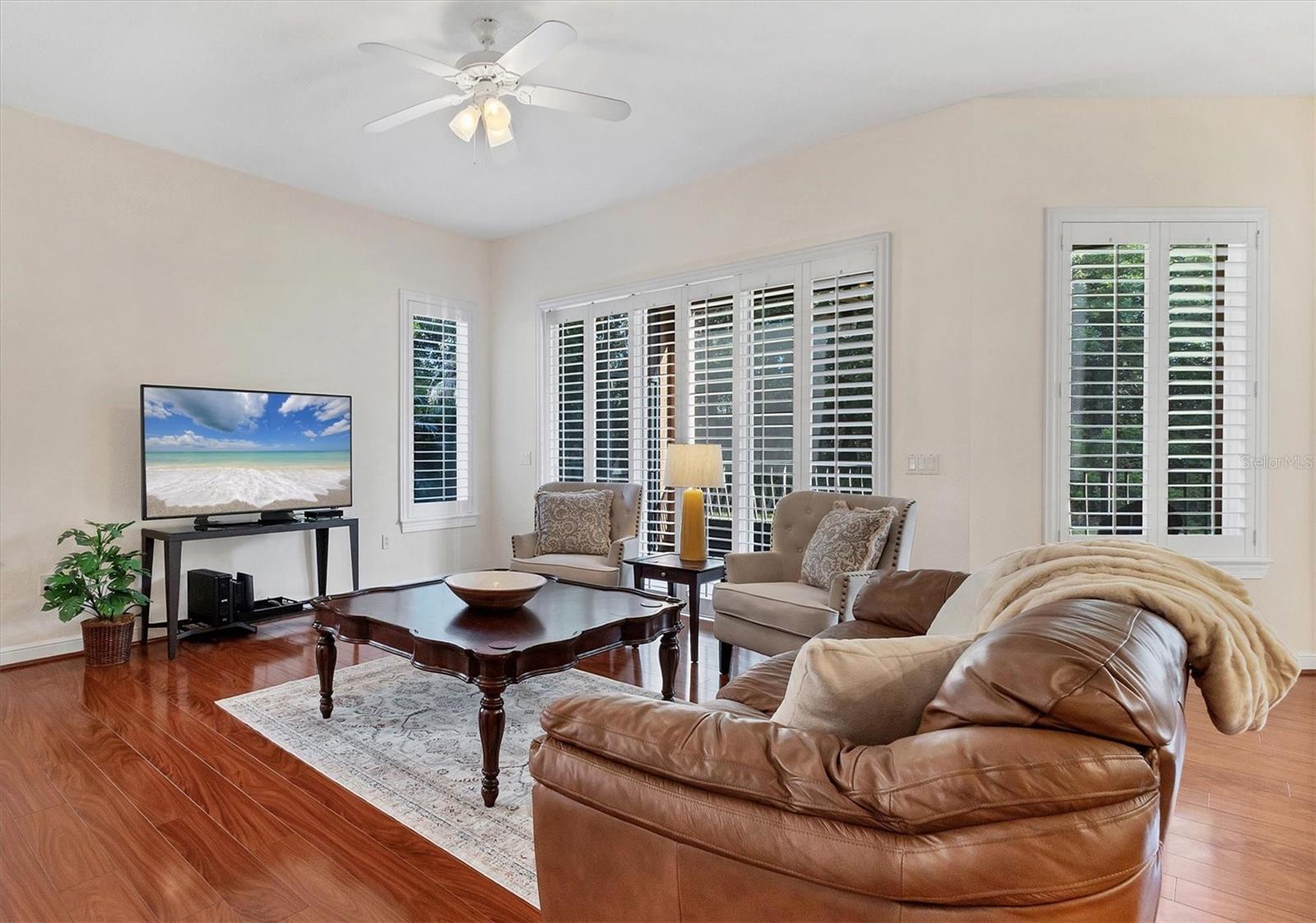 Image 3 of 39 For 5425 46th Court W