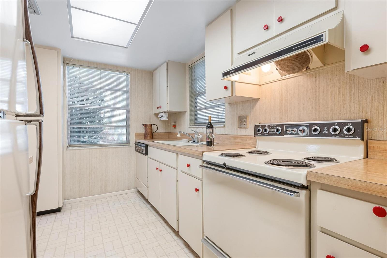 Image 13 of 50 For 1235 Tallywood Drive 7013