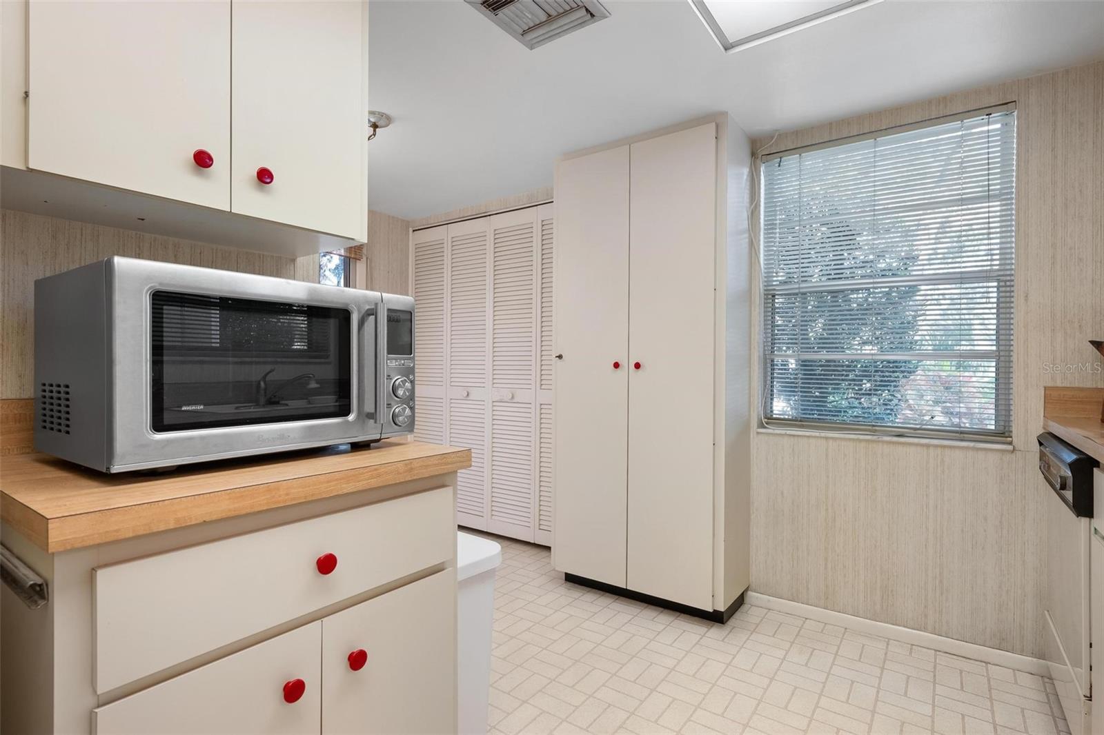 Image 15 of 50 For 1235 Tallywood Drive 7013